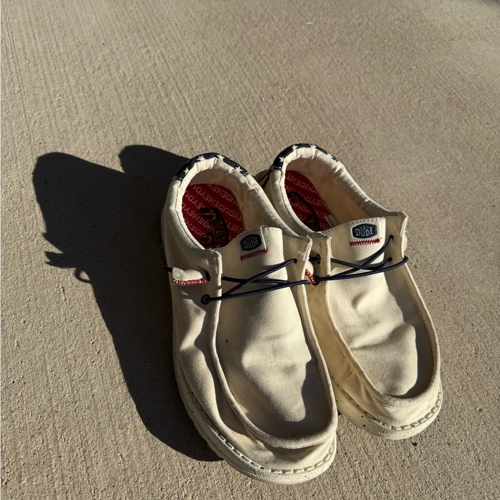 Hey Dude Men's Tan Loafers